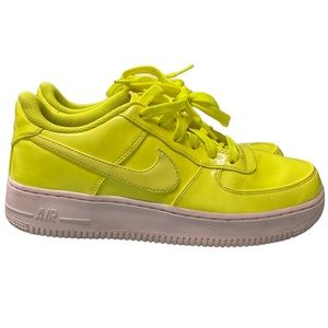 Nike Youth Air Force 1 LV8 UV Neon Patent Leather Sneakers A02286-700 Size 7